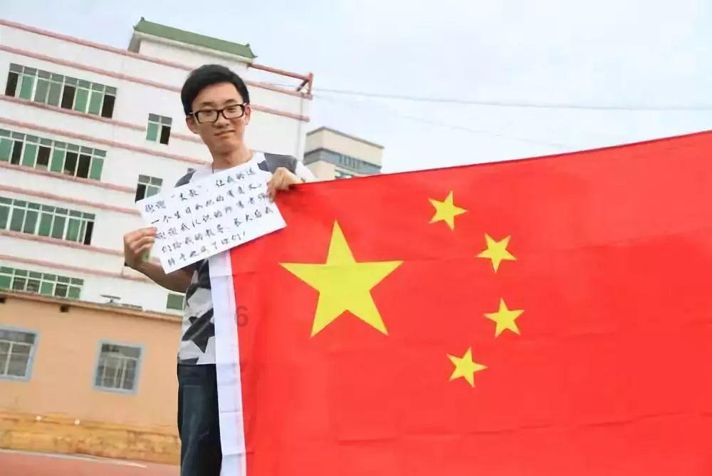 同样是年代剧，为什么《胡同》的口碑远不及《人世间》呢？游戏画面